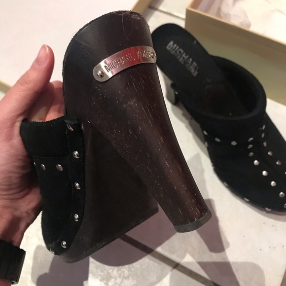 Mules - Picture 3 of 5